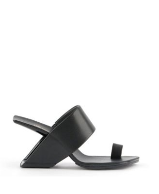 United Nude