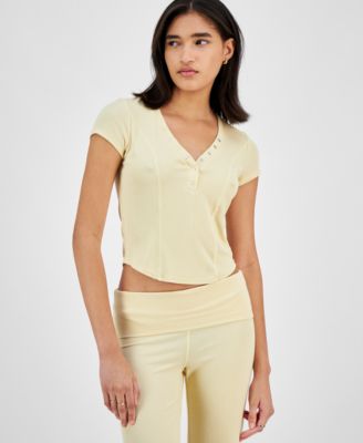 Ultra Flirt - Juniors' Ribbed Cropped Henley Top