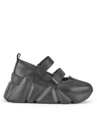 United Nude