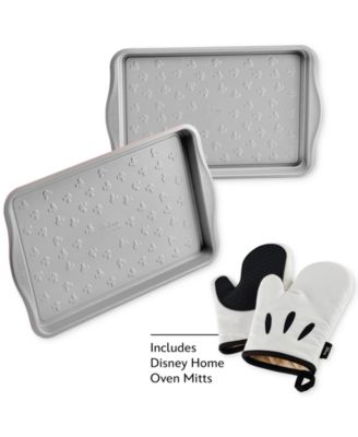 Farberware - Disney Baking Sheets &  Oven Mitts Set