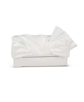 Jewel Badgley Mischka