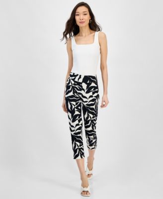 I.N.C. International Concepts - Petite Printed Mid-Rise Beng Capri Pants