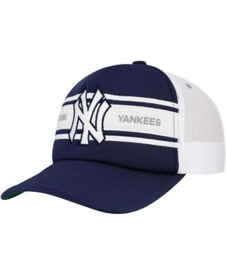 Mitchell & Ness - Men's Navy New York Yankees Sideline Trucker Adjustable Hat