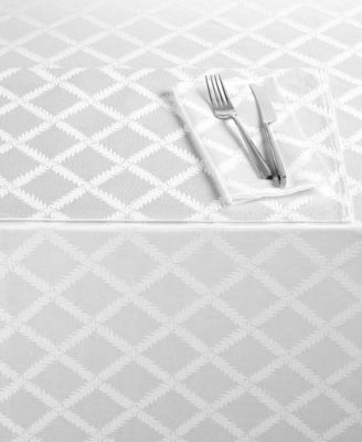 Lenox - "Laurel Leaf" Table Cloth, 70 x 122"