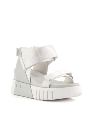 United Nude