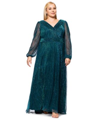 Betsy & Adam - Plus Size Metallic Pleated Split-Sleeve Gown