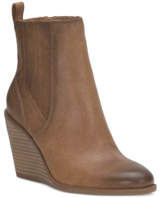 Lucky Brand - Women's Wilano Pull On Stretch Gore Wedge Boots