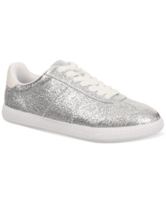 On 34th - Women's Marinaa Low-Top Sneakers