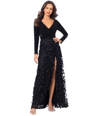 XSCAPE - Mixed-Media Side-Cutout 3D-Appliqu&eacute;d Gown