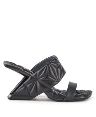 United Nude