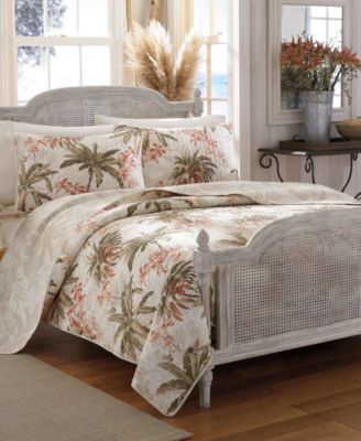 Tommy Bahama Home - Tommy Bahama Bonny Cove White Reversible 3-Piece Full/Queen Quilt Set