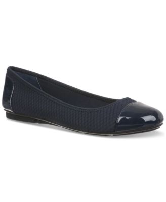 Giani Bernini - Taylee Flats