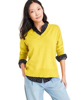 On 34th - Women's V-Neck Dropped-Shoulder Sweater