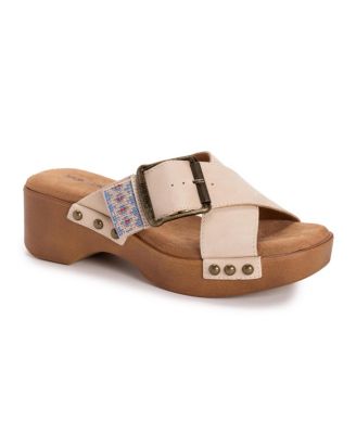 MUK LUKS