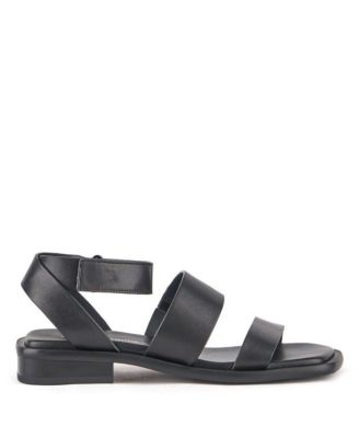 United Nude