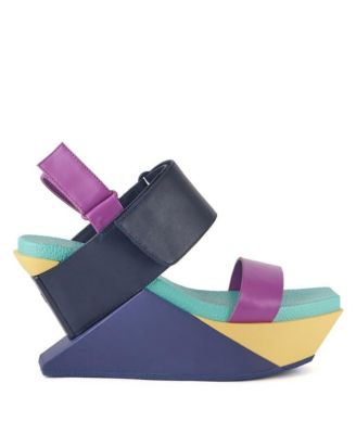 United Nude