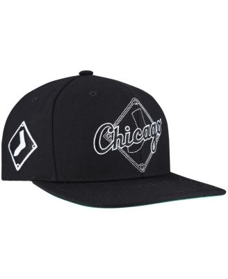 Mitchell & Ness - Men's Black Chicago White Sox Double Up Snapback Hat