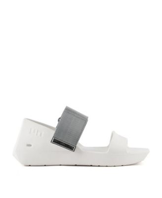 United Nude