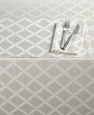 Lenox - Laurel Leaf Oblong Tablecloth, 70" x 86"