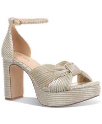 On 34th - Sabinaa Platform Sandals