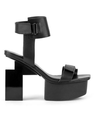 United Nude