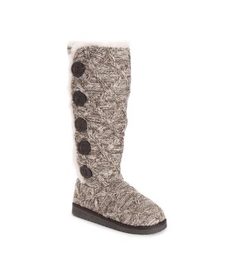 MUK LUKS